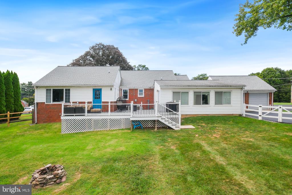 25223 OAK DRIVE