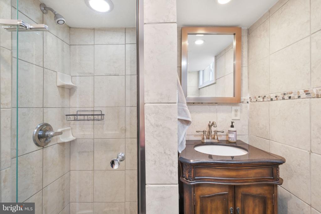 25223 OAK DRIVE