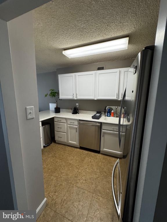 5225 POOKS HILL ROAD Unit: 602N