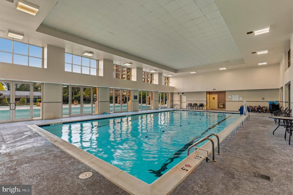 5809 NICHOLSON LANE Unit: 305
