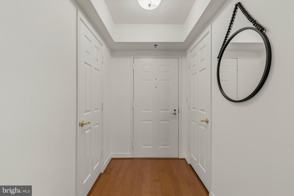 5809 NICHOLSON LANE Unit: 305