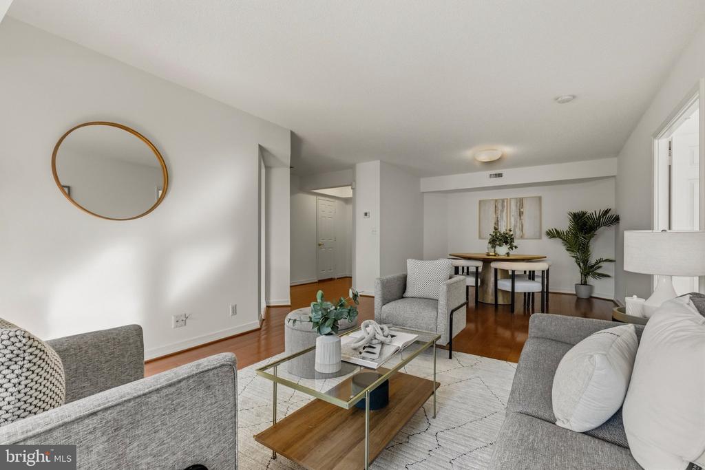 5809 NICHOLSON LANE Unit: 305