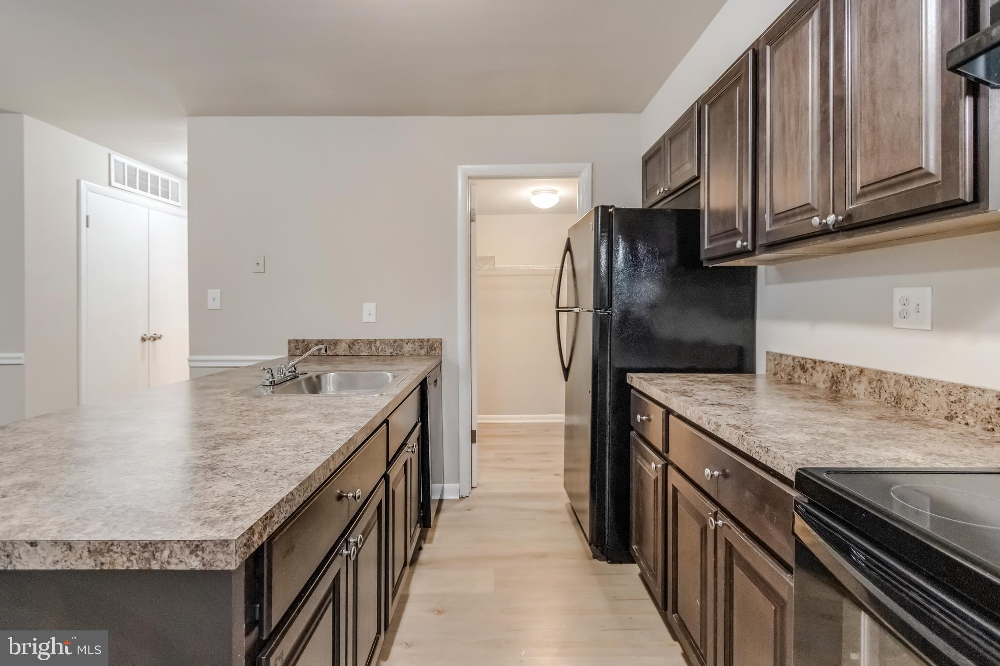 6504 Beechwood Dr #3