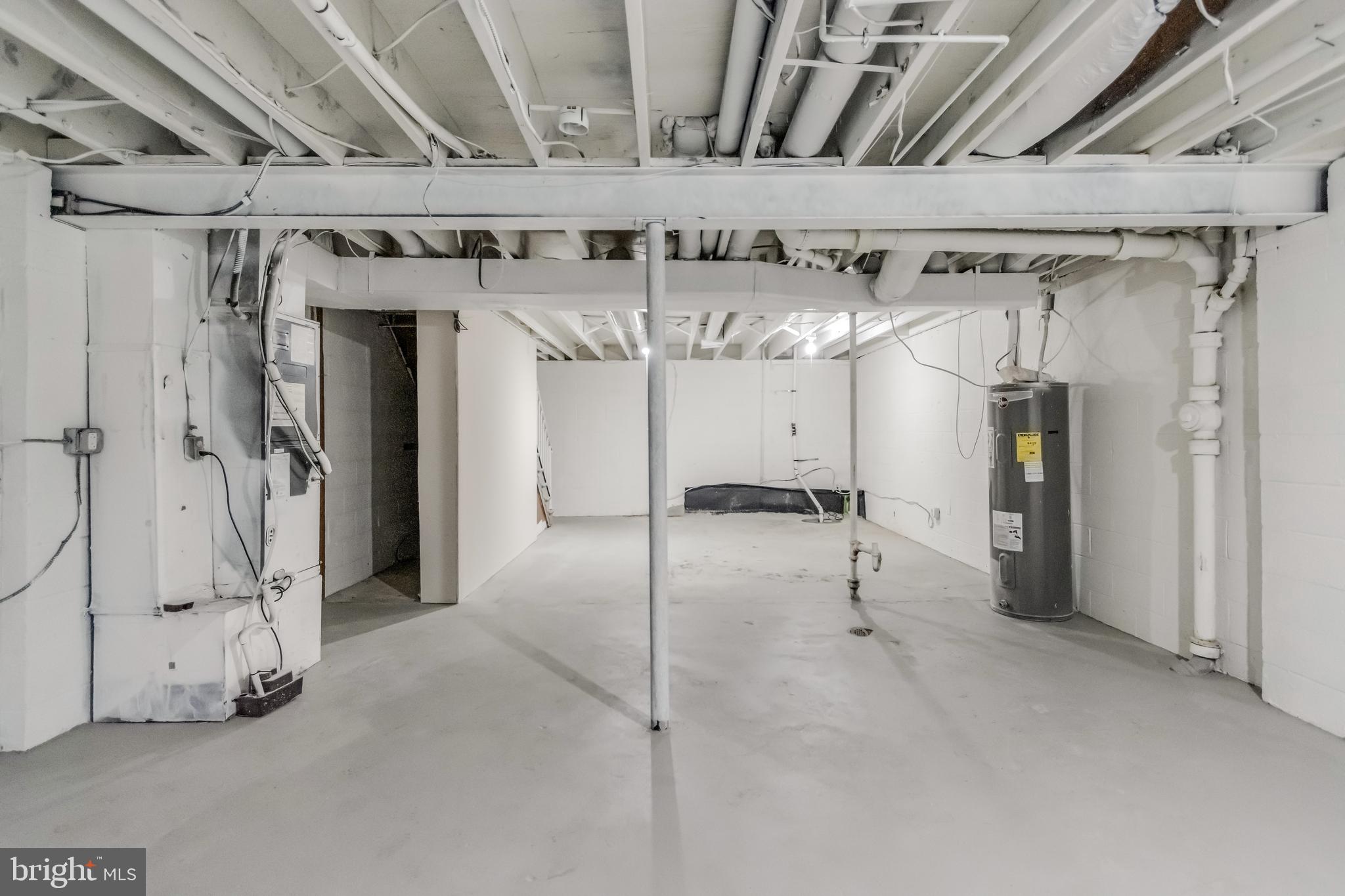 6504 Beechwood Dr #3