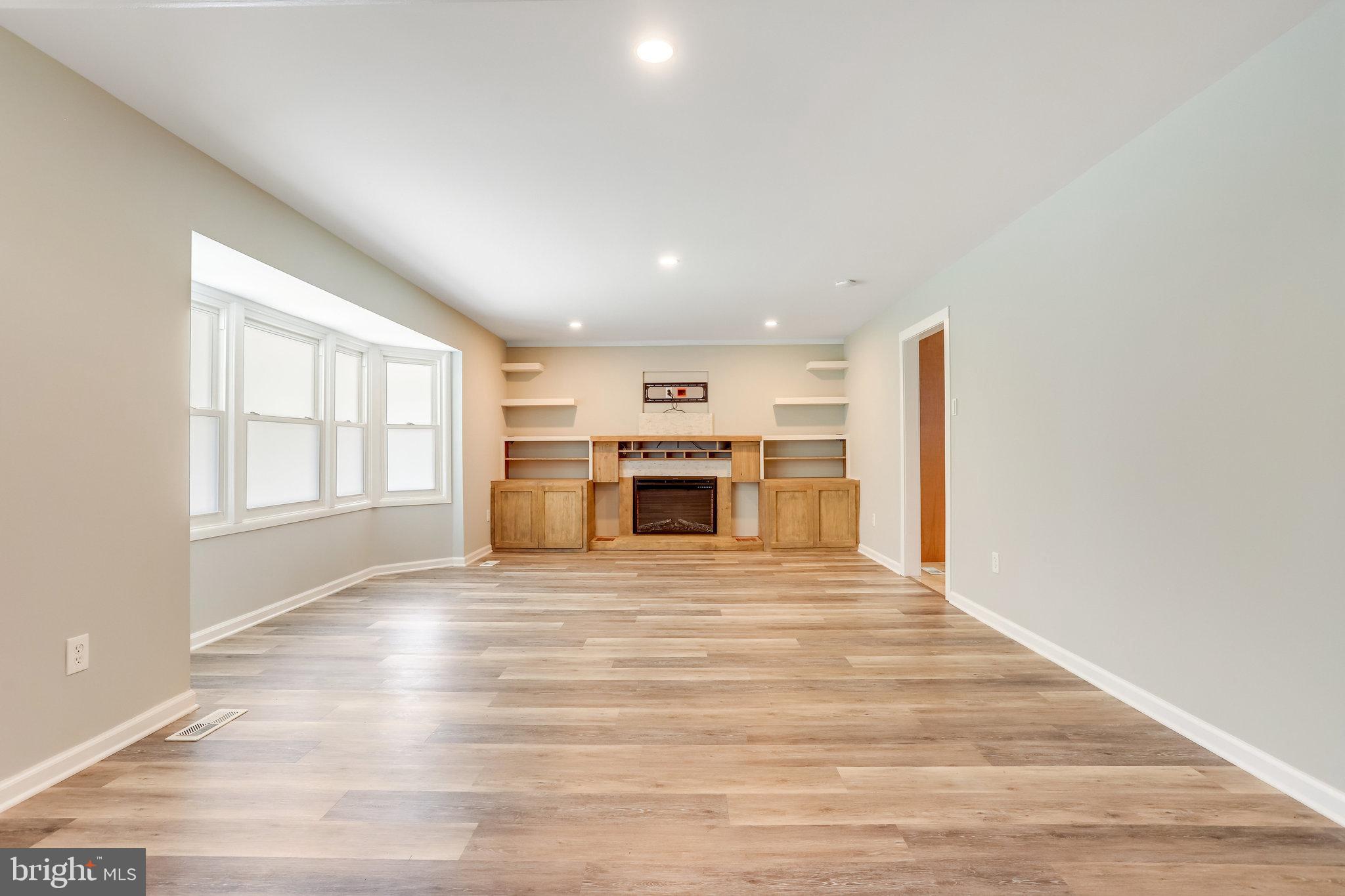 12229 SHADETREE LANE