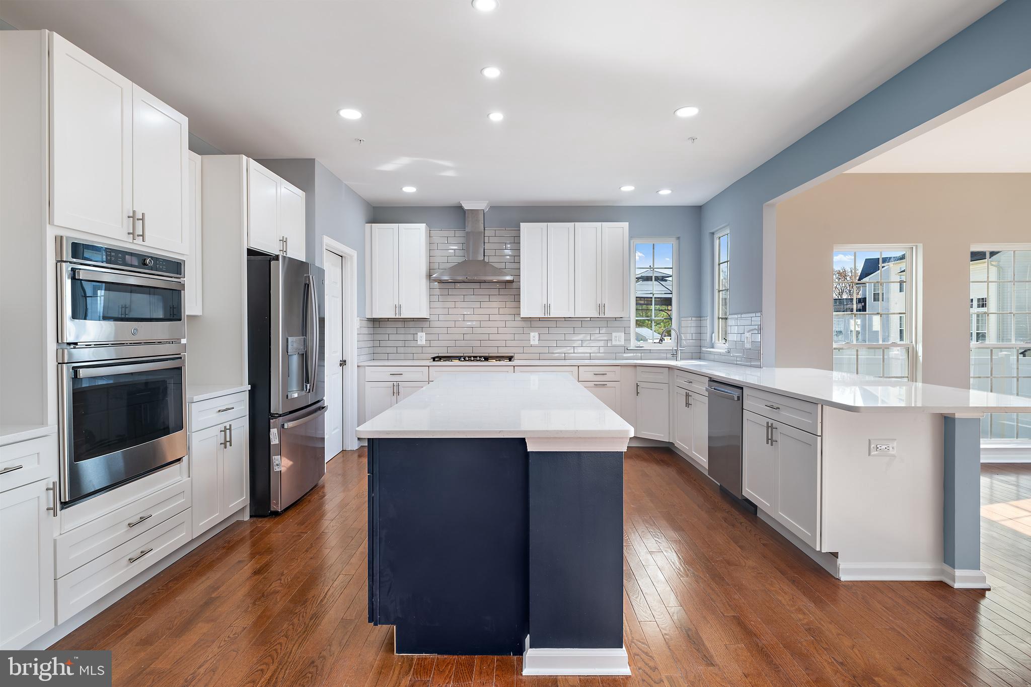 8303 SUNNYBROOK COURT