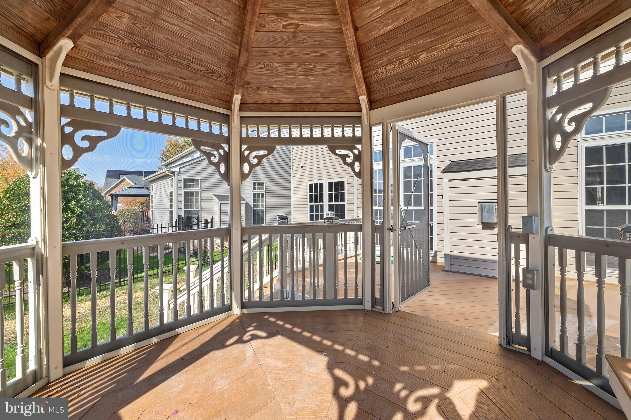 8303 SUNNYBROOK COURT