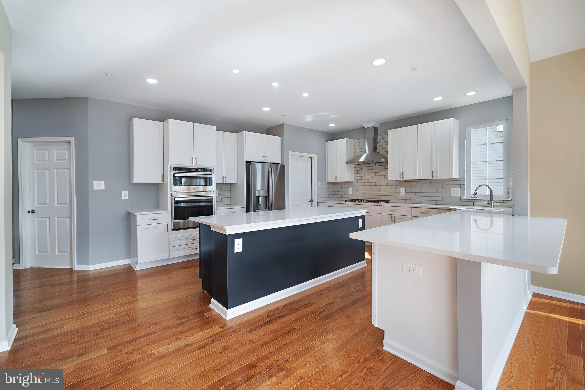 8303 SUNNYBROOK COURT