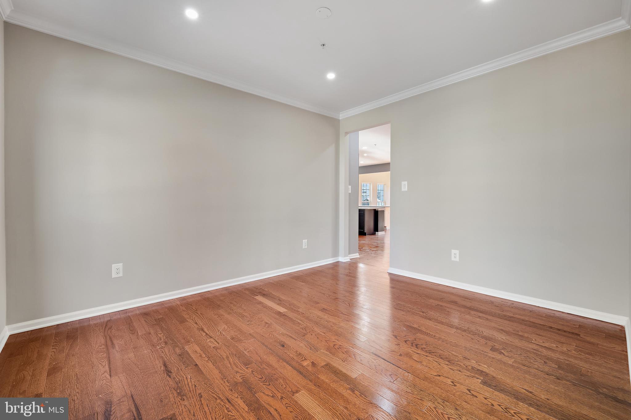 8303 SUNNYBROOK COURT