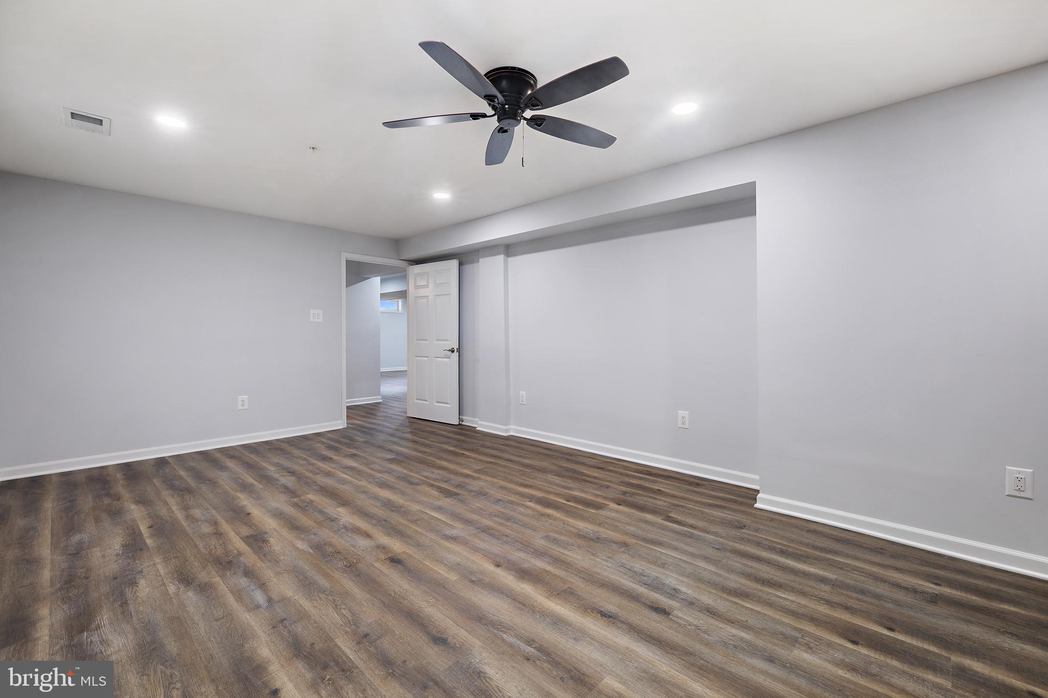 8303 SUNNYBROOK COURT