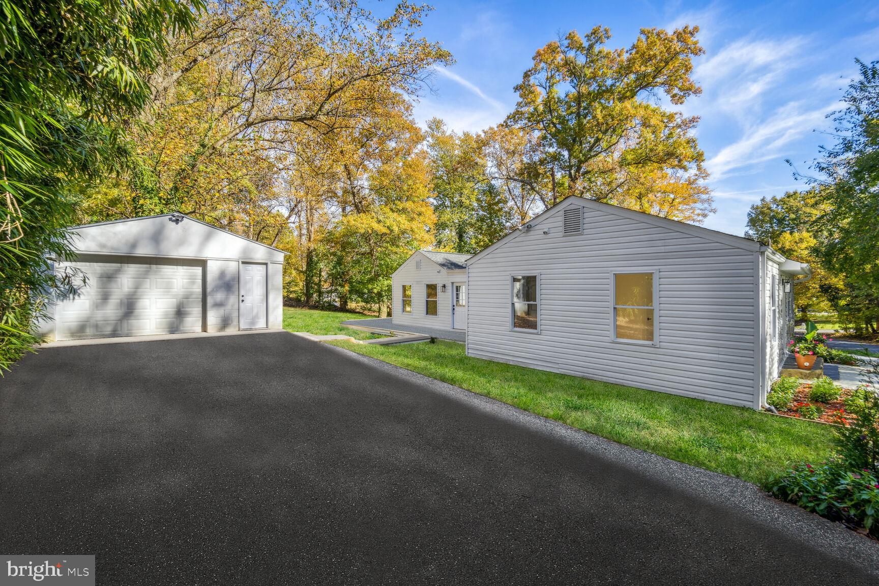 16616 Sylvan Dr