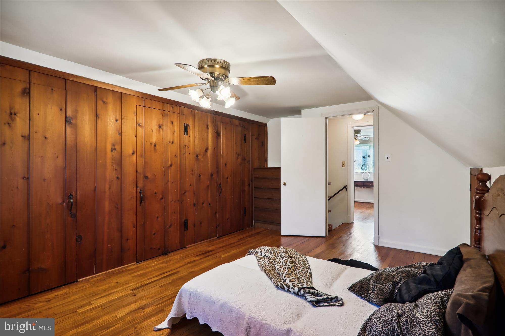 10522 Deakins Hall Dr