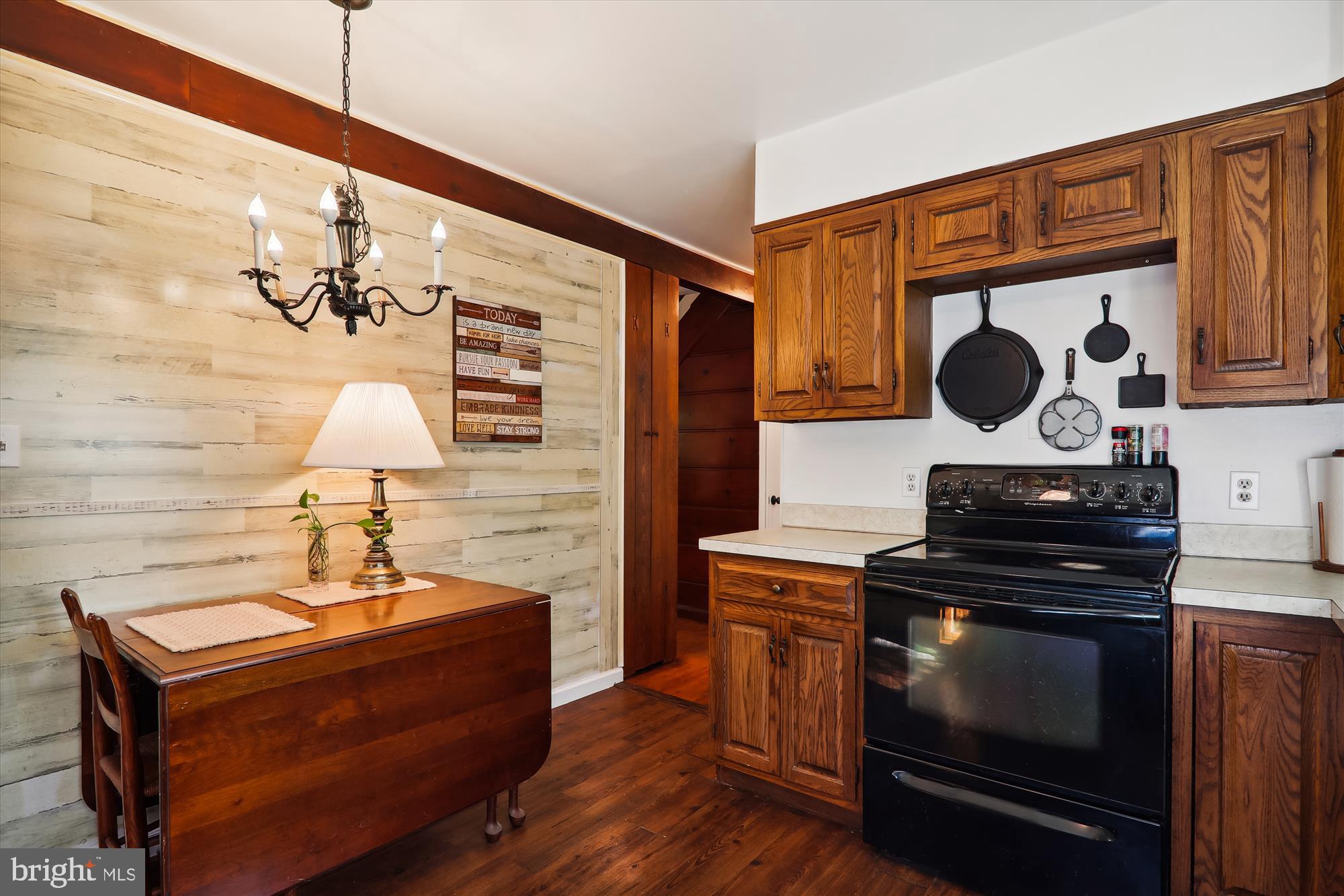 10522 Deakins Hall Dr