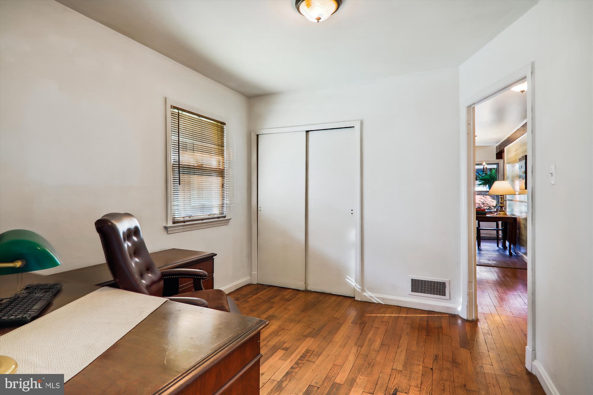 10522 Deakins Hall Dr