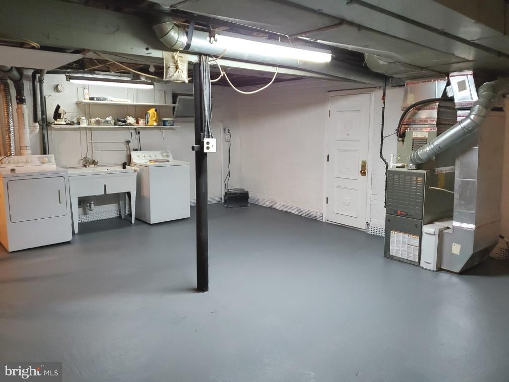 10522 Deakins Hall Dr