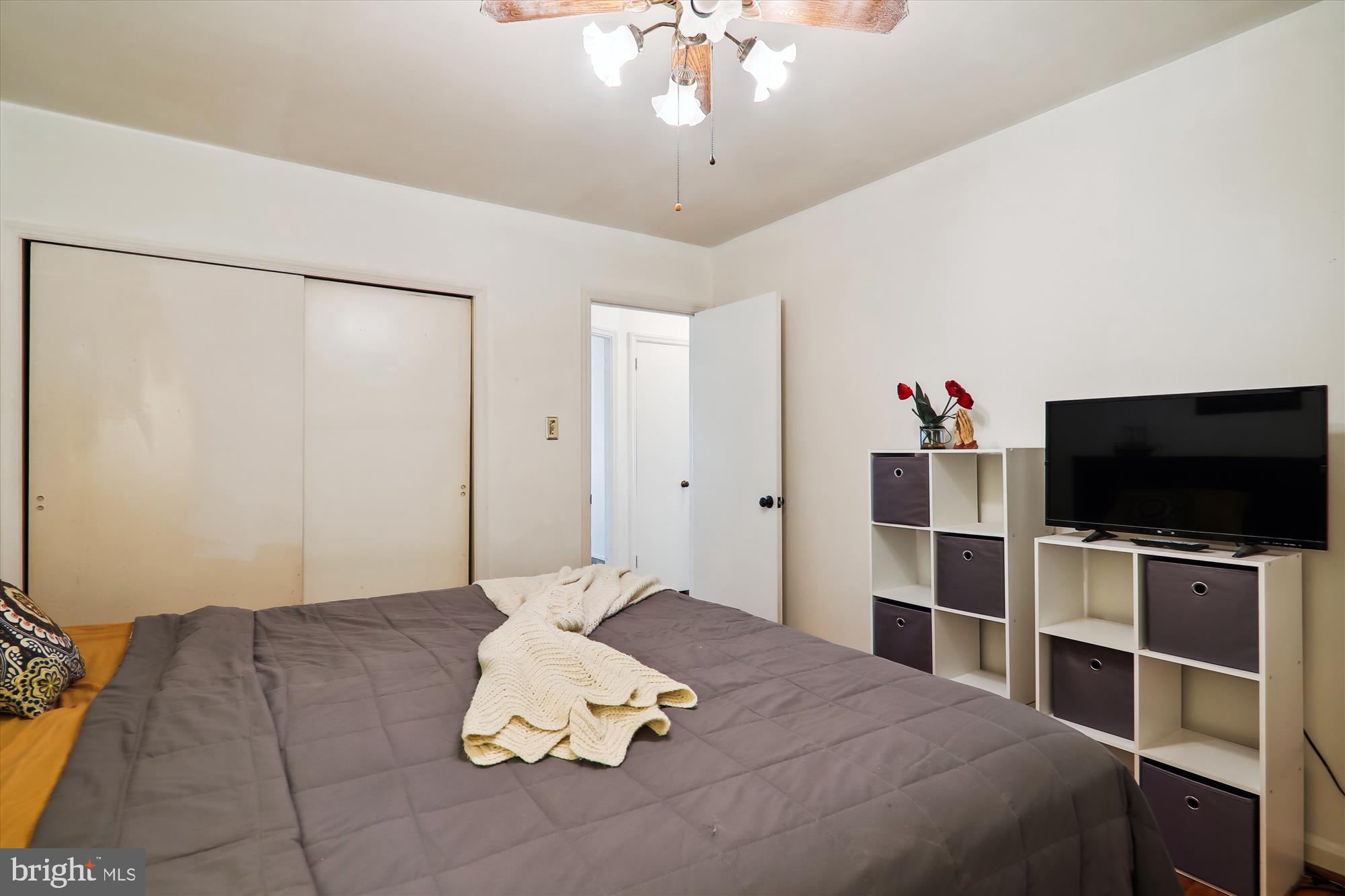 10522 Deakins Hall Dr