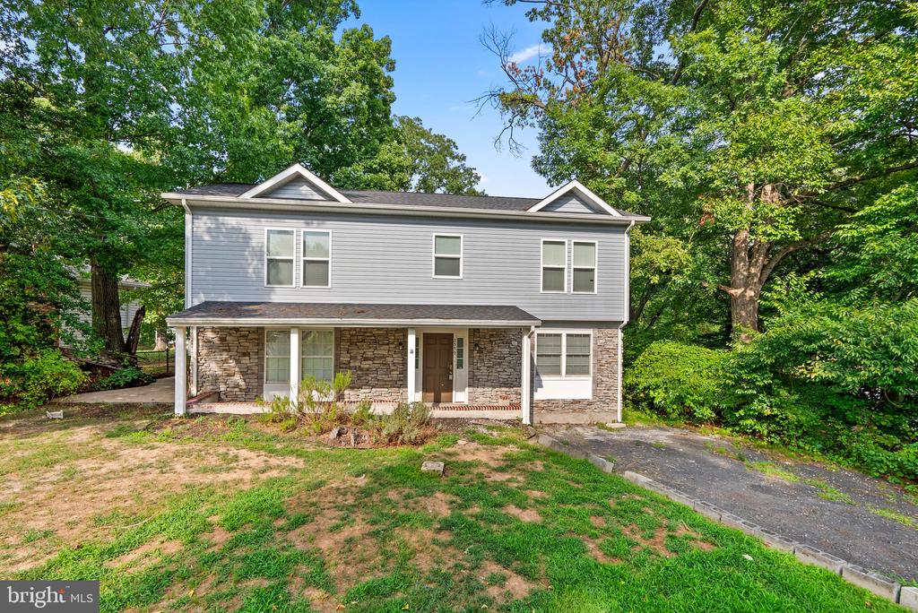 2559 OAK GLEN WAY