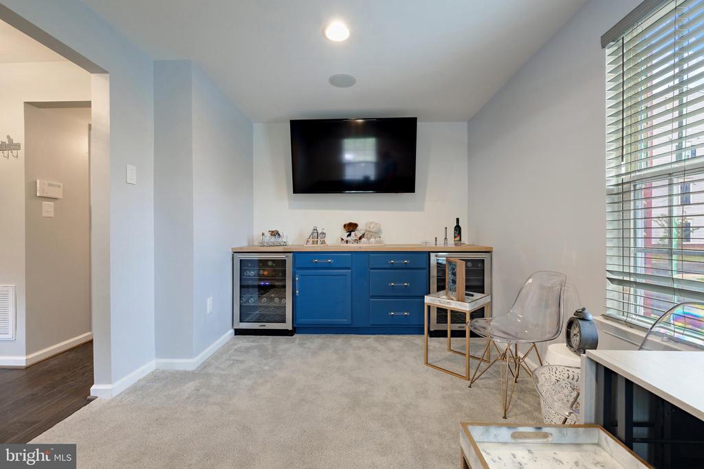 5532 GLOVER PARK DRIVE