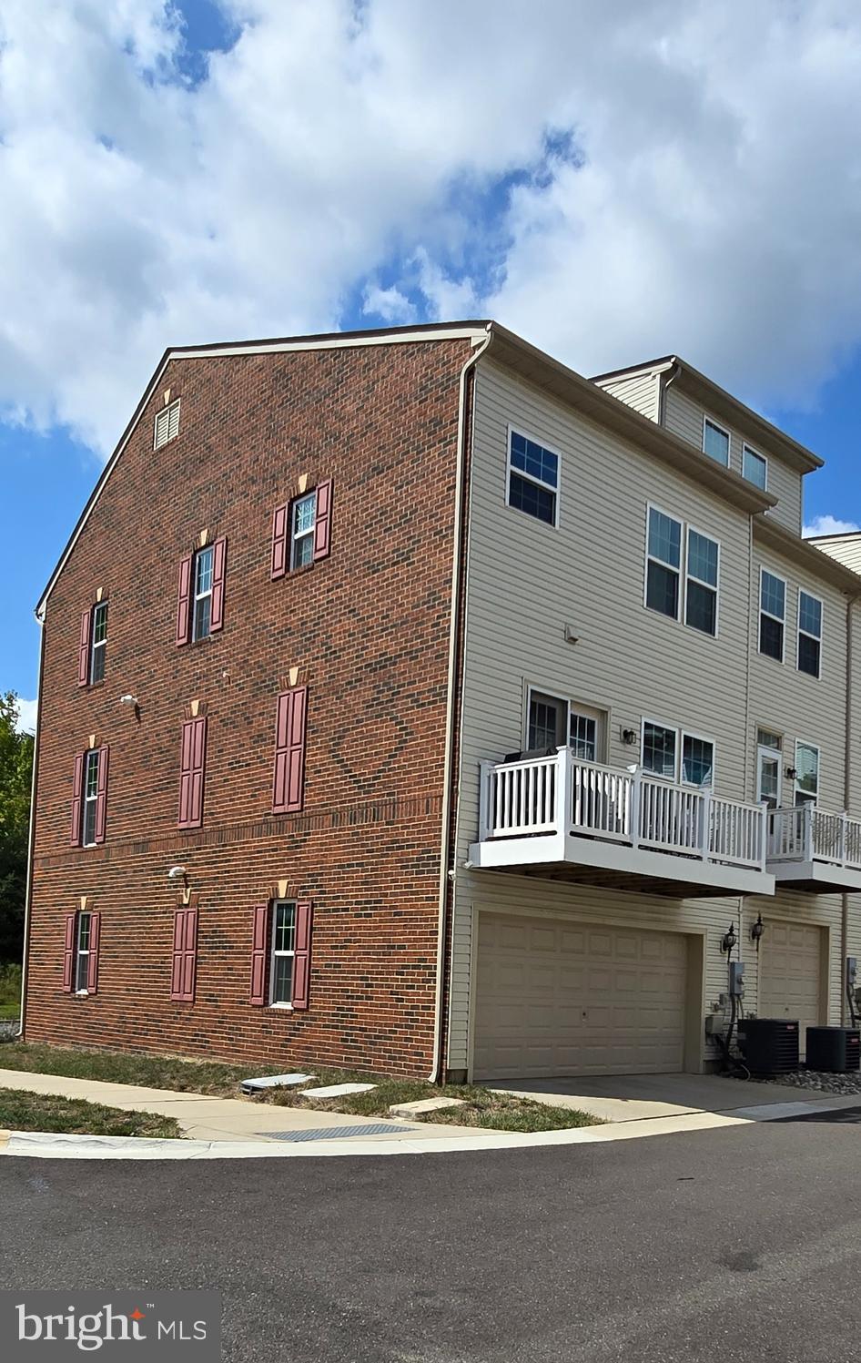 5532 GLOVER PARK DRIVE