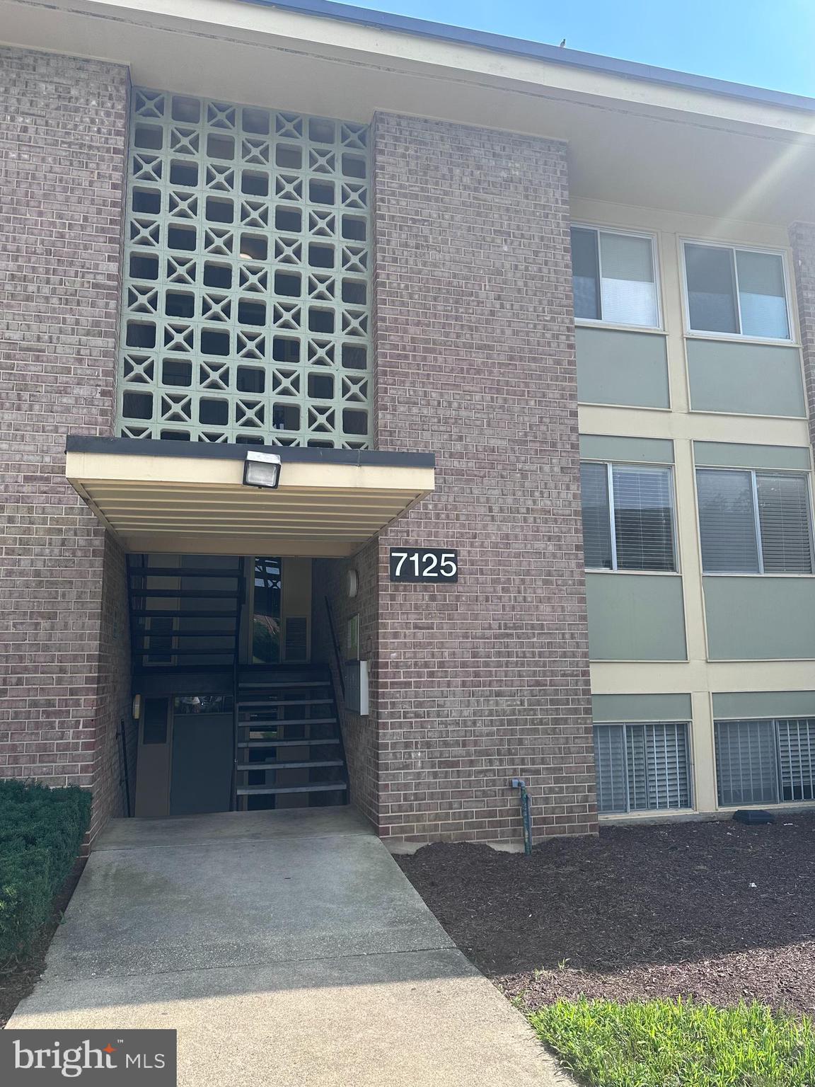 7125 DONNELL PLACE 7125 C4