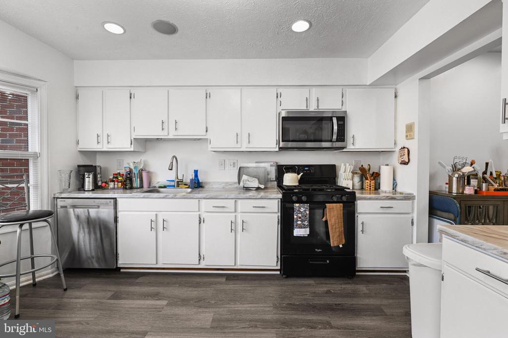 11403 COSCA PARK PLACE