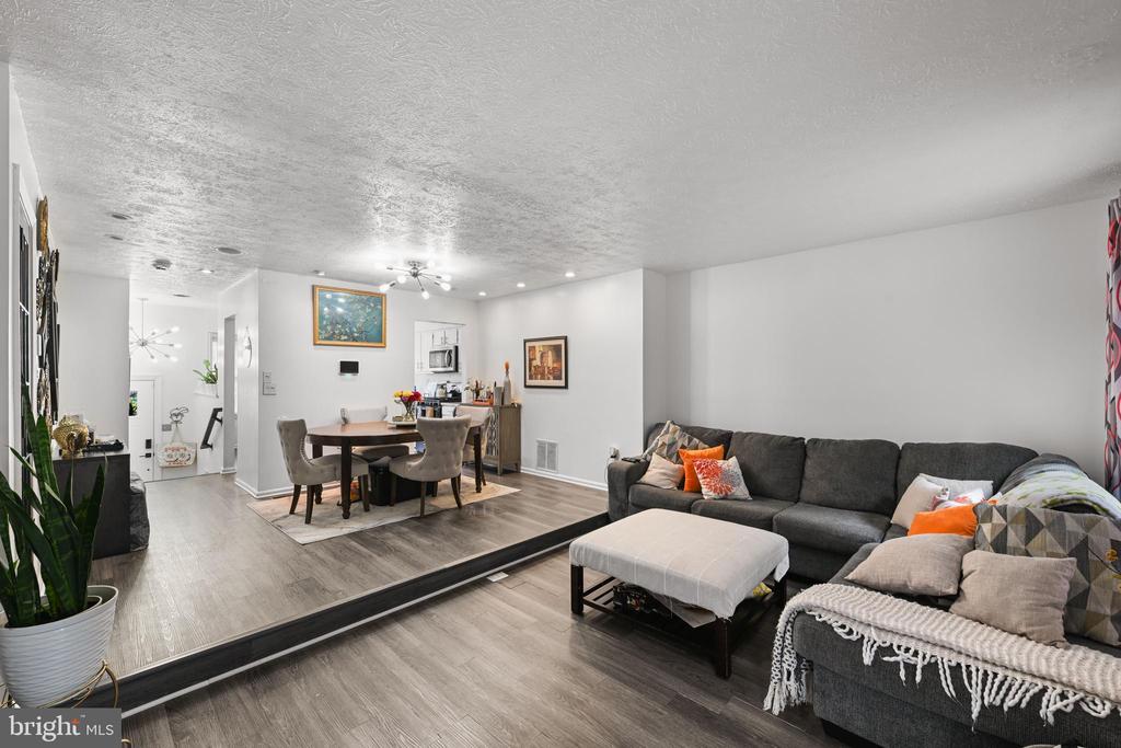 11403 COSCA PARK PLACE