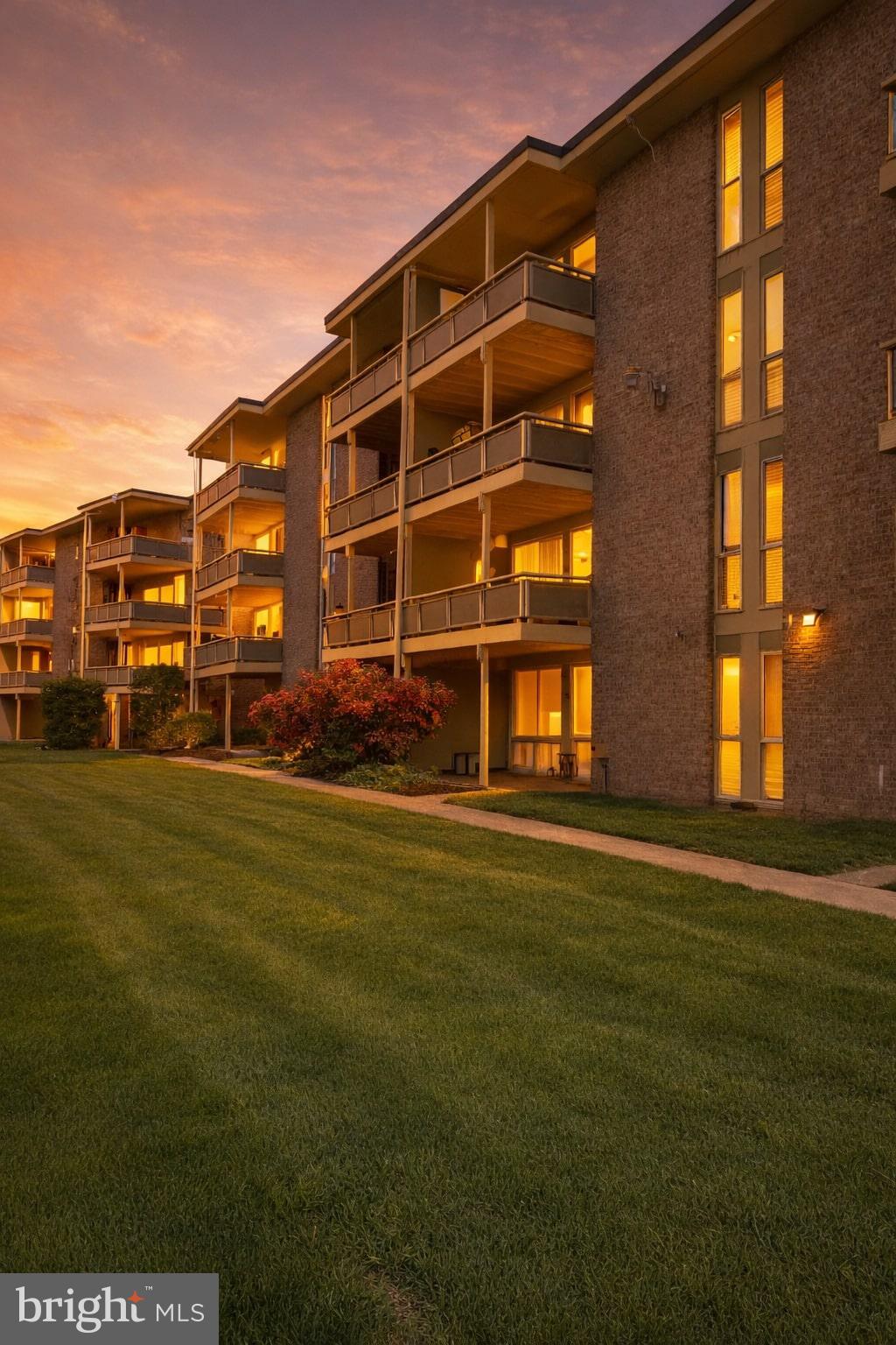 7125 DONNELL PLACE C4