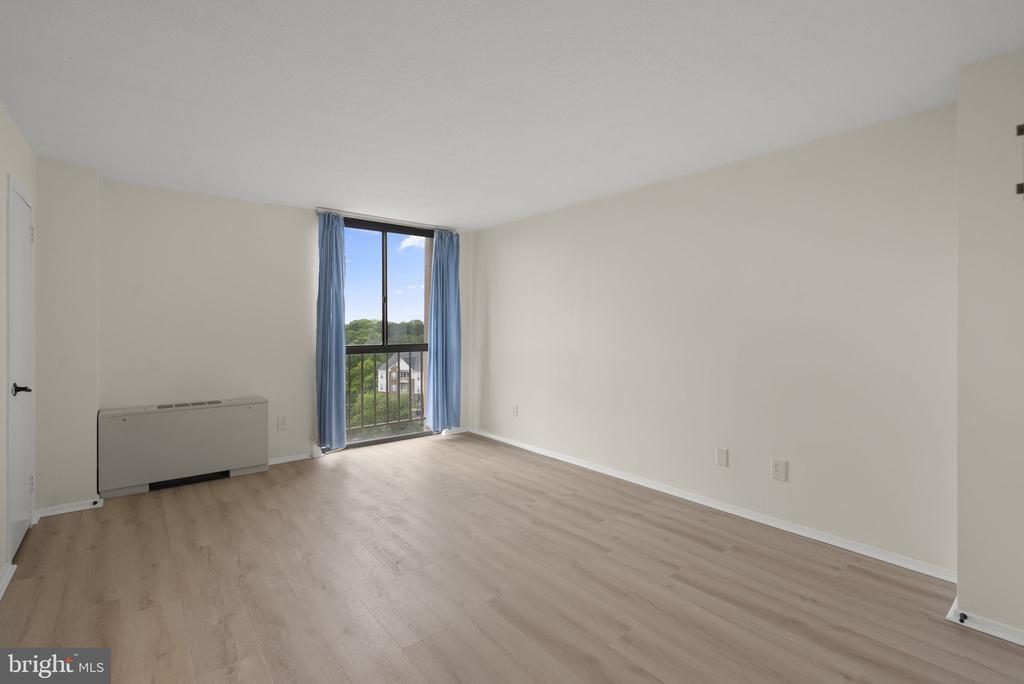 6100 WESTCHESTER PARK DRIVE Unit: 1117