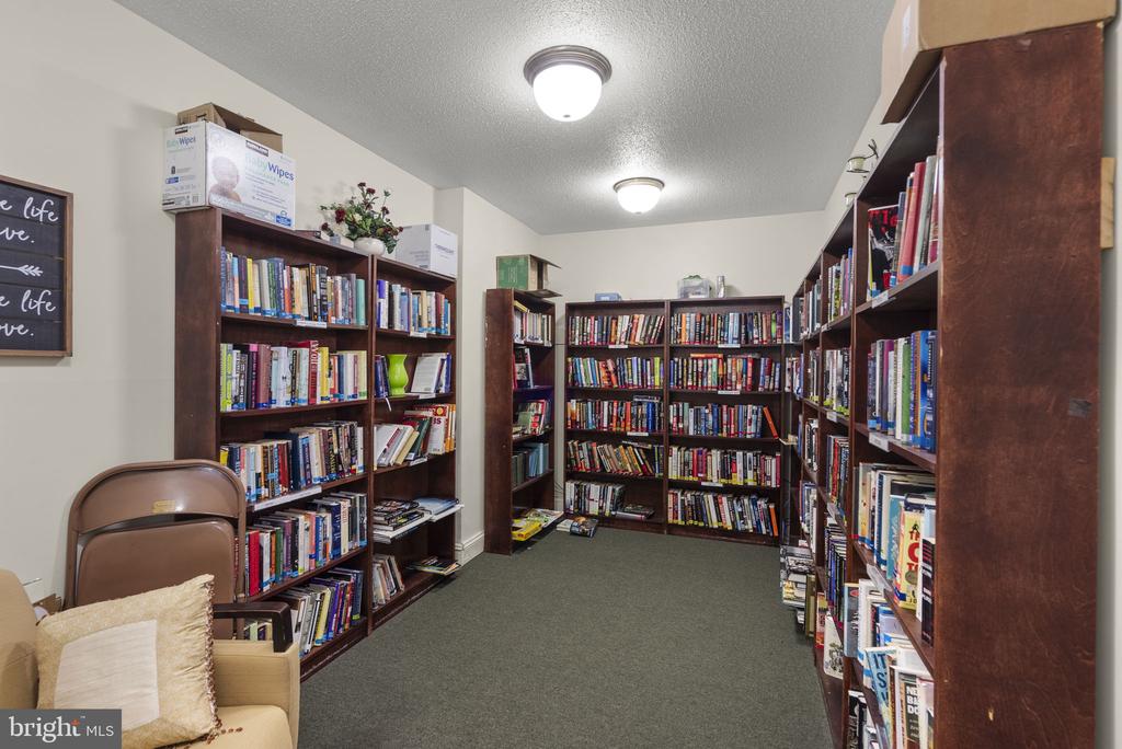 6100 WESTCHESTER PARK DRIVE Unit: 1117