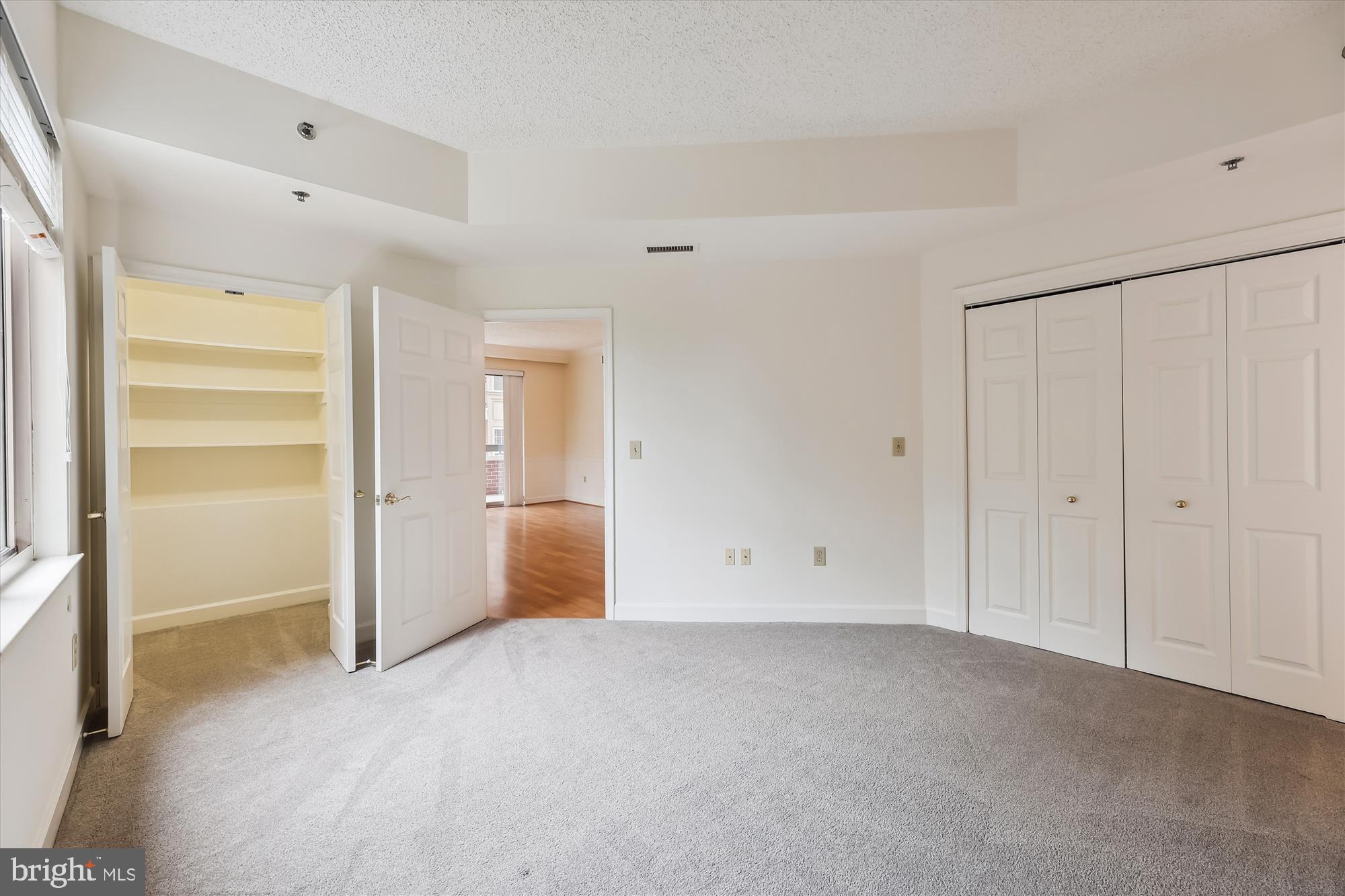 1276 N WAYNE STREET 200