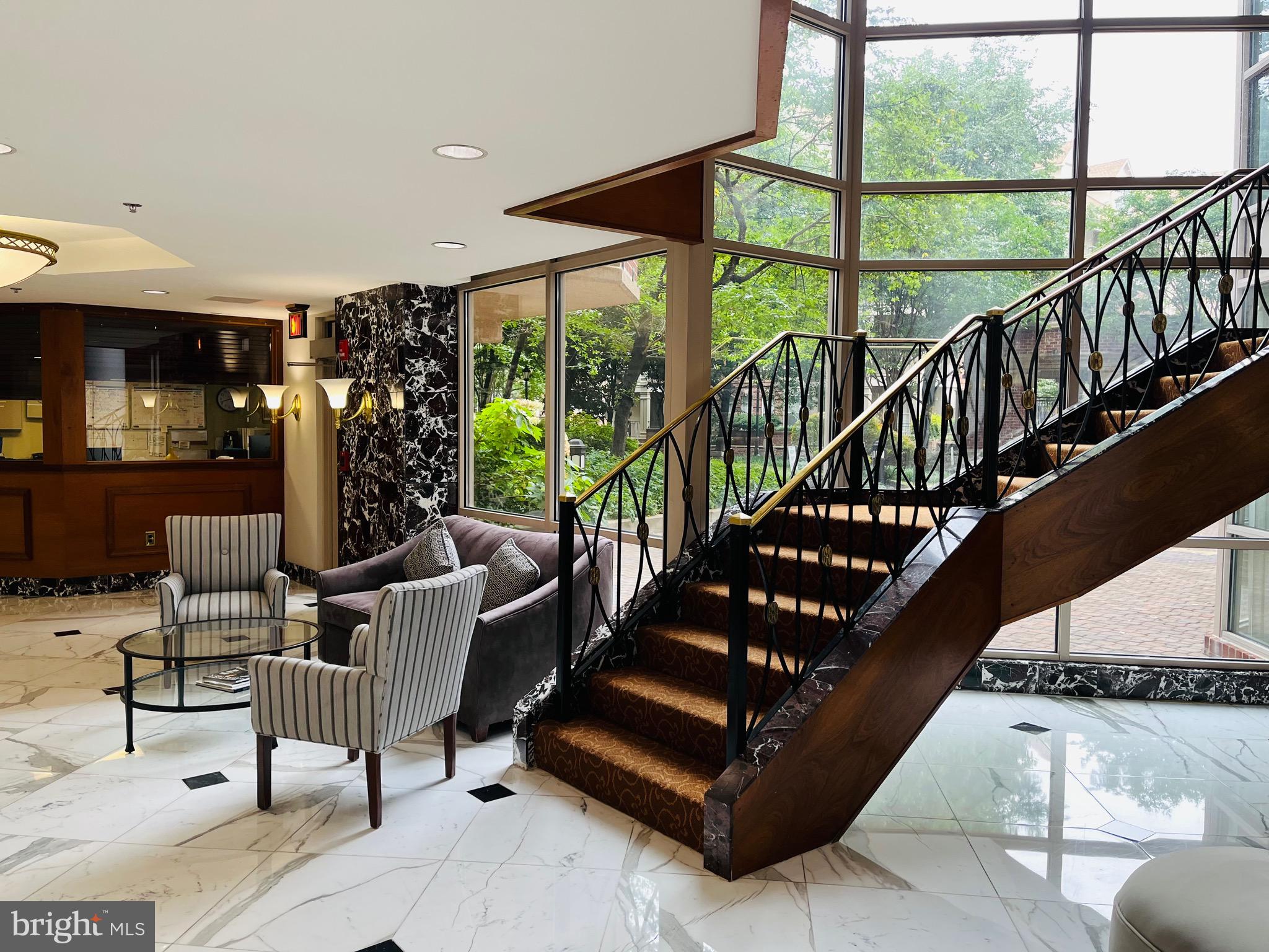 1276 N WAYNE STREET 200