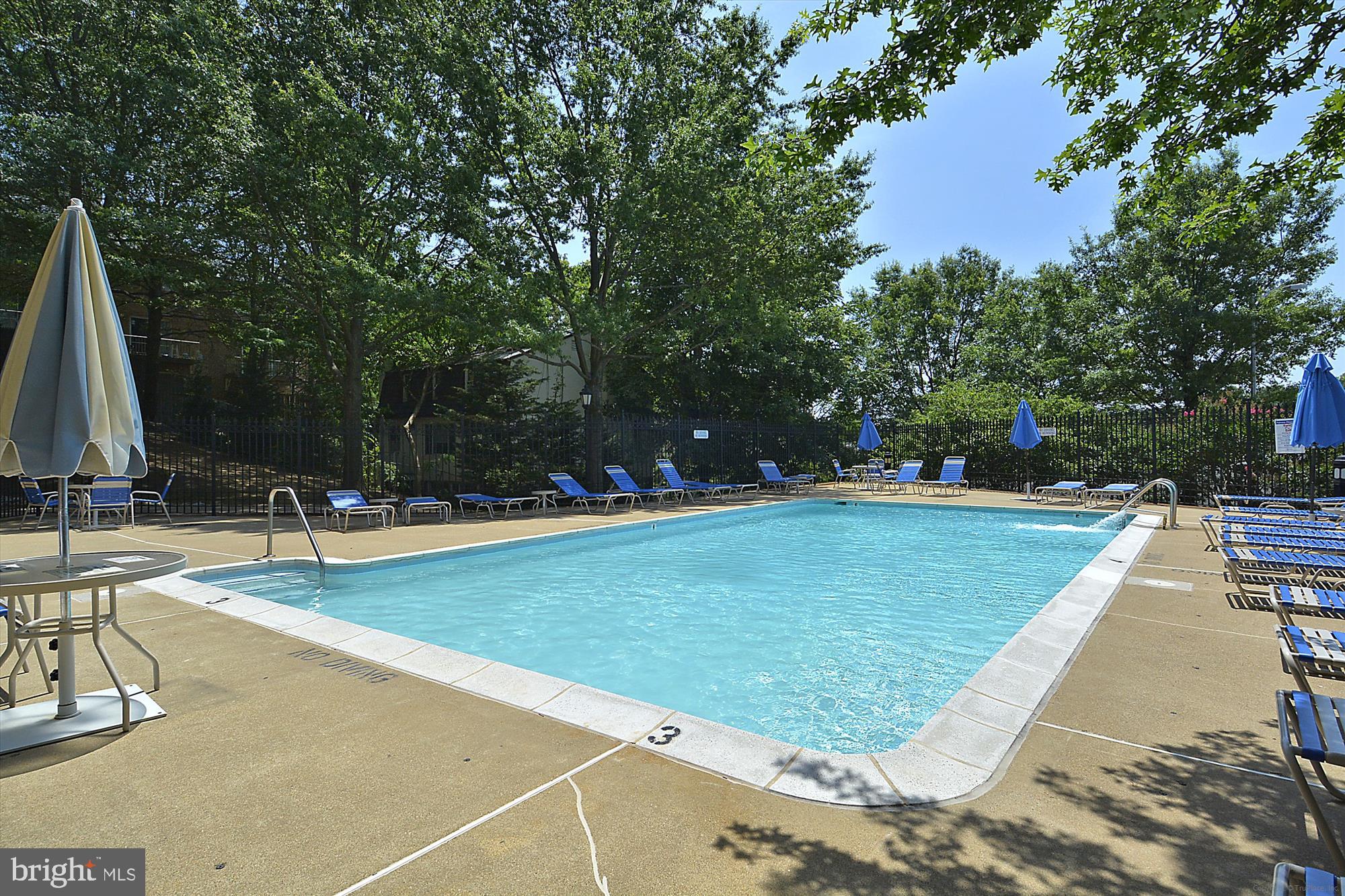 1276 N WAYNE STREET 200