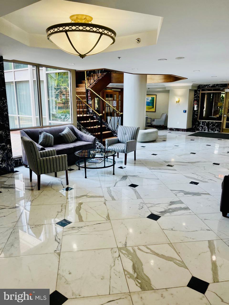 1276 N WAYNE STREET 200