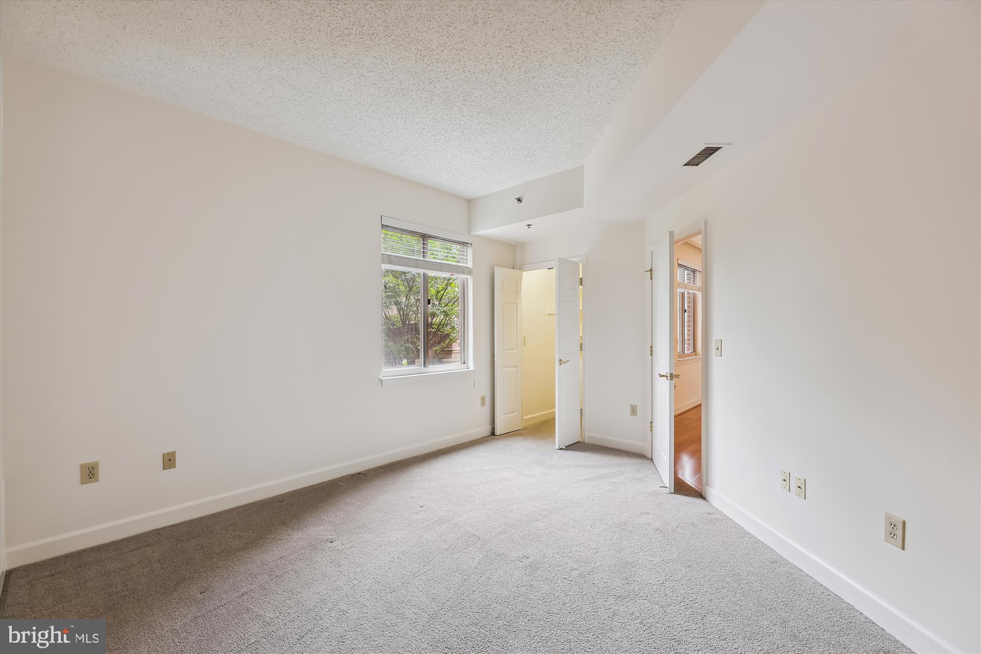 1276 N WAYNE STREET 200