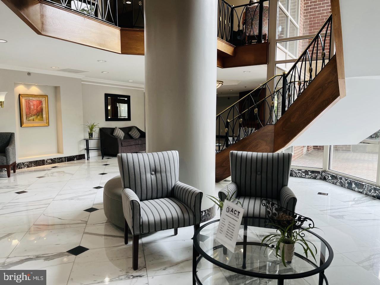 1276 N WAYNE STREET 200