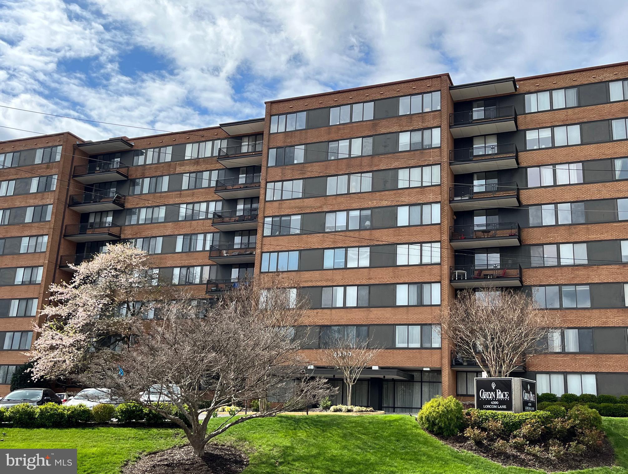 4390 LORCOM LANE 506