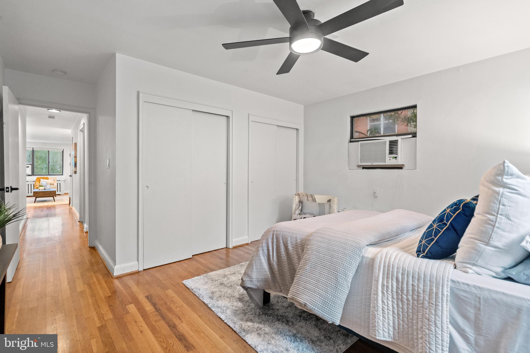 1563 N COLONIAL TERRACE 401-Z