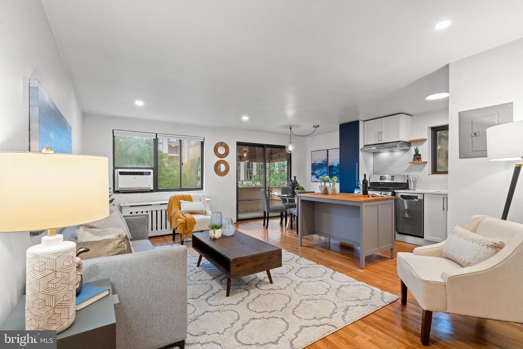 1563 N COLONIAL TERRACE 401-Z