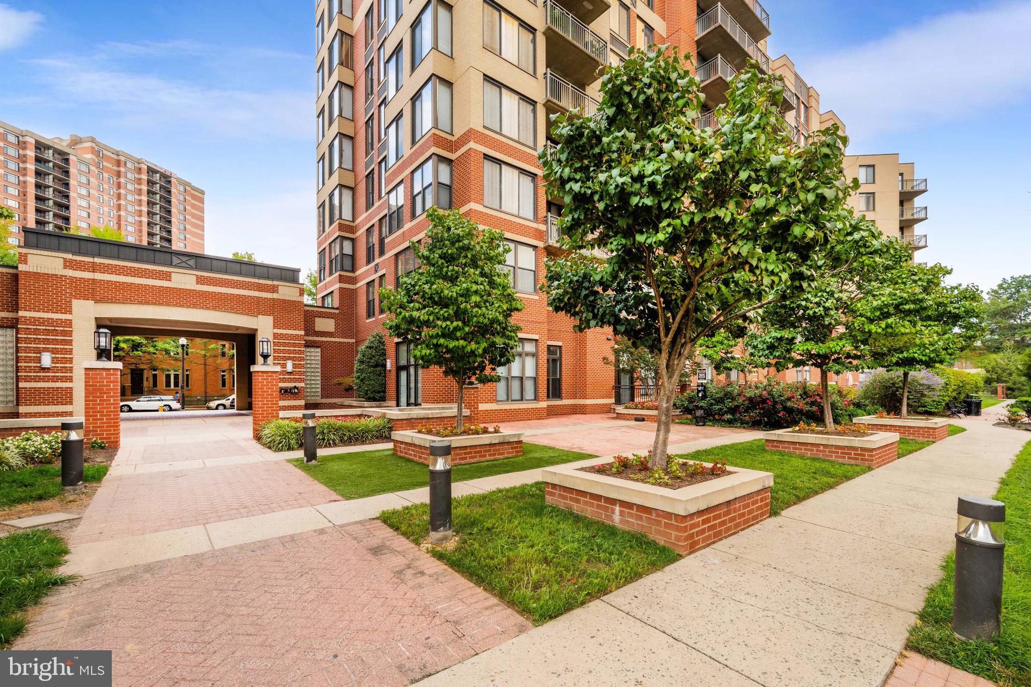 2220 FAIRFAX DRIVE 101