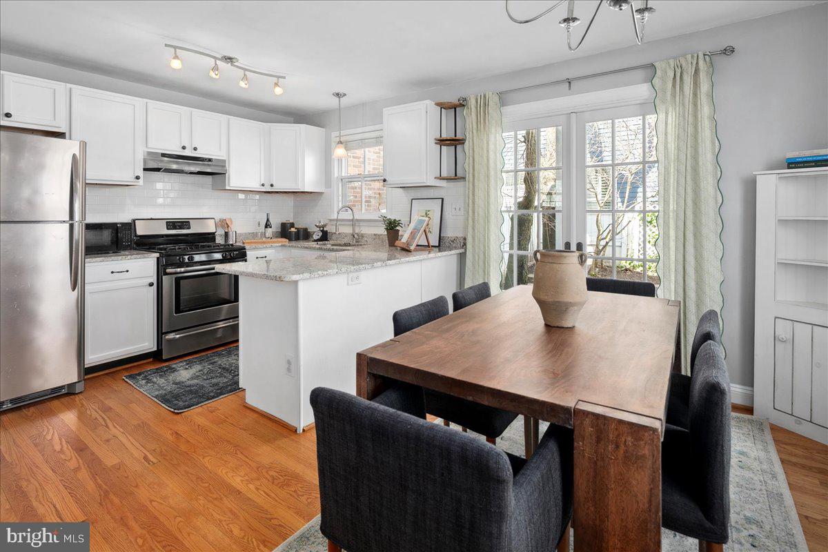 802 PENDLETON STREET