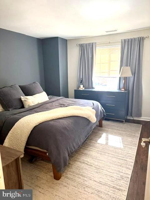 1489 N VAN DORN STREET Unit: B
