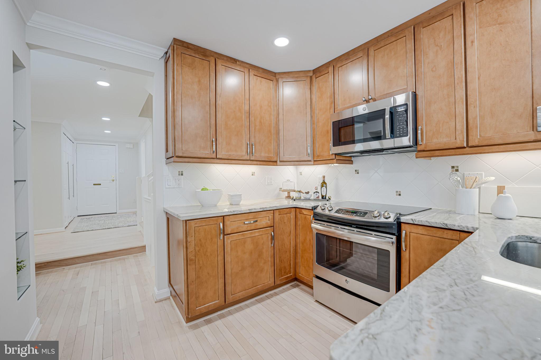 6663 MADISON MCLEAN DRIVE