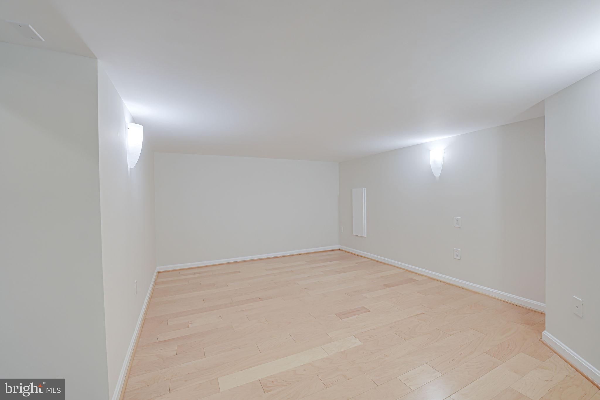 6663 MADISON MCLEAN DRIVE