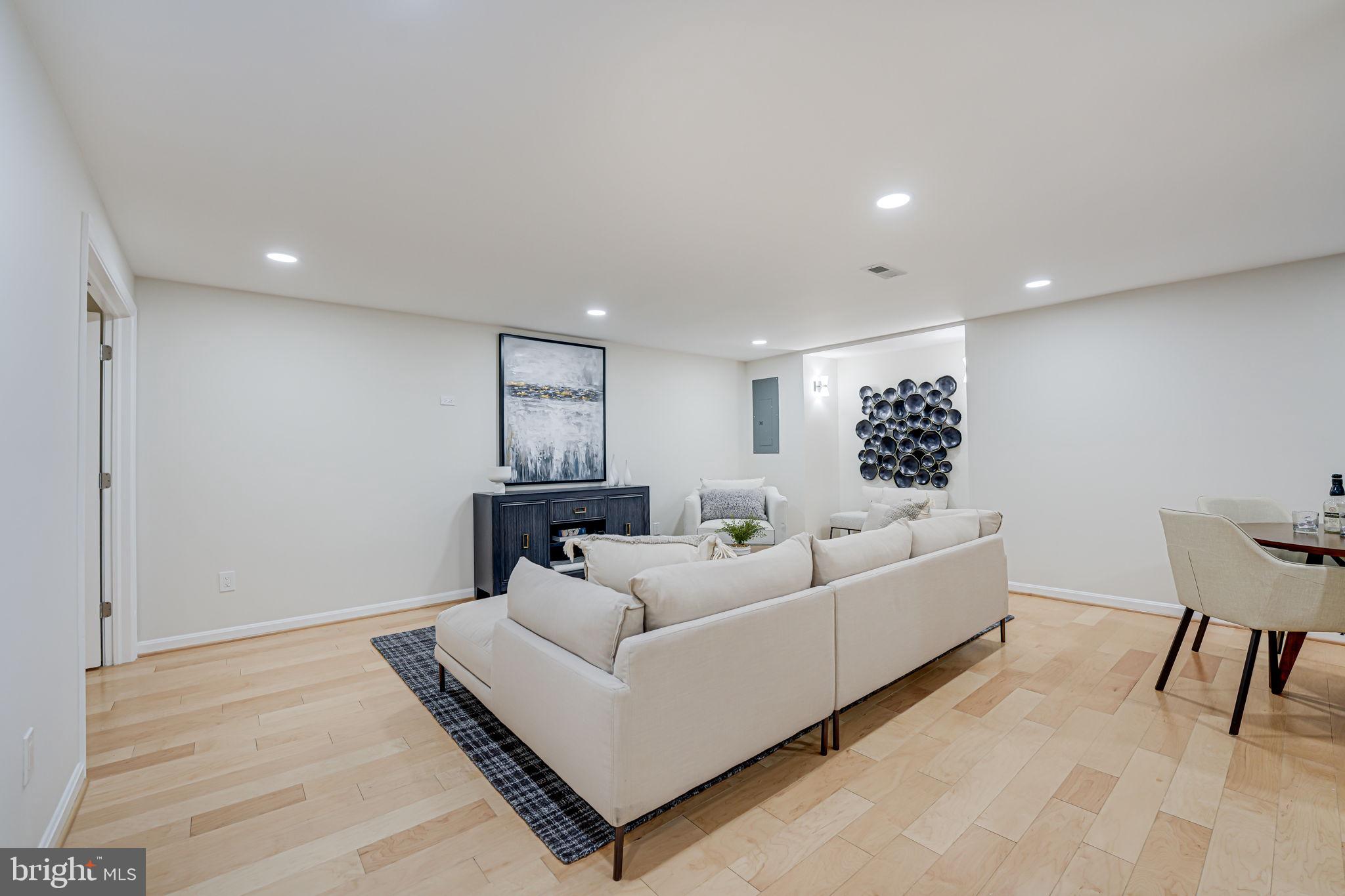 6663 MADISON MCLEAN DRIVE