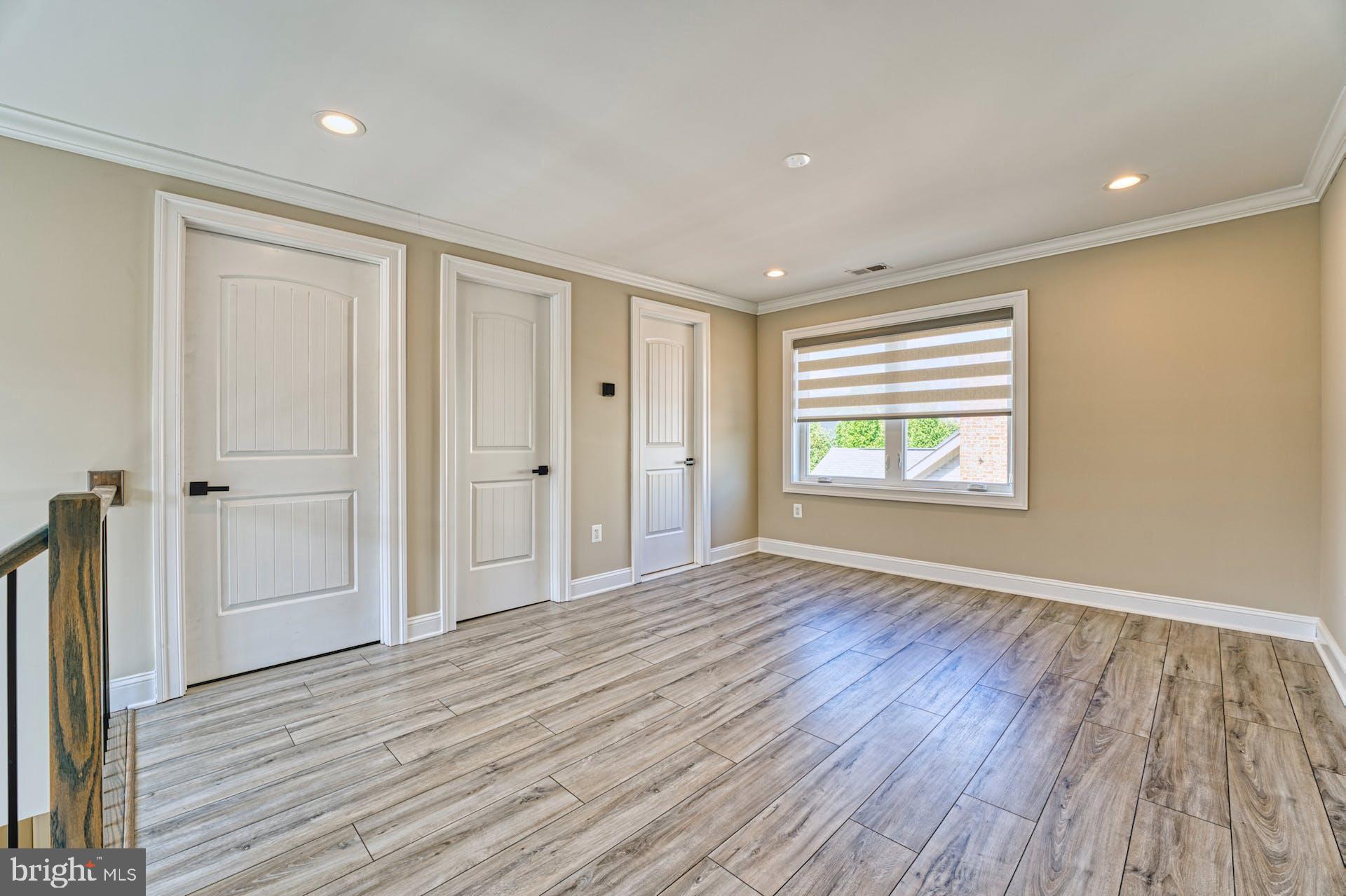 1600 GREAT FALLS STREET