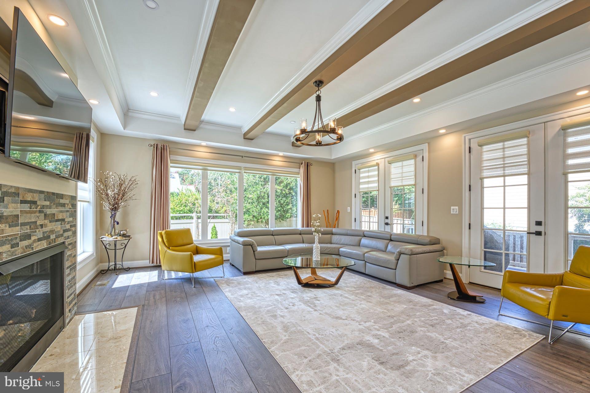 1600 GREAT FALLS STREET