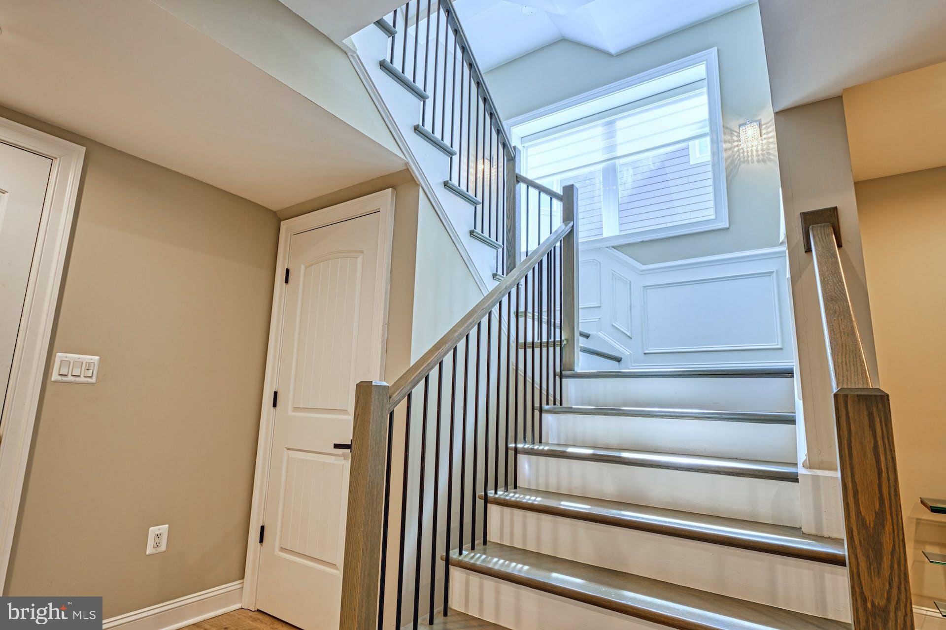 1600 GREAT FALLS STREET