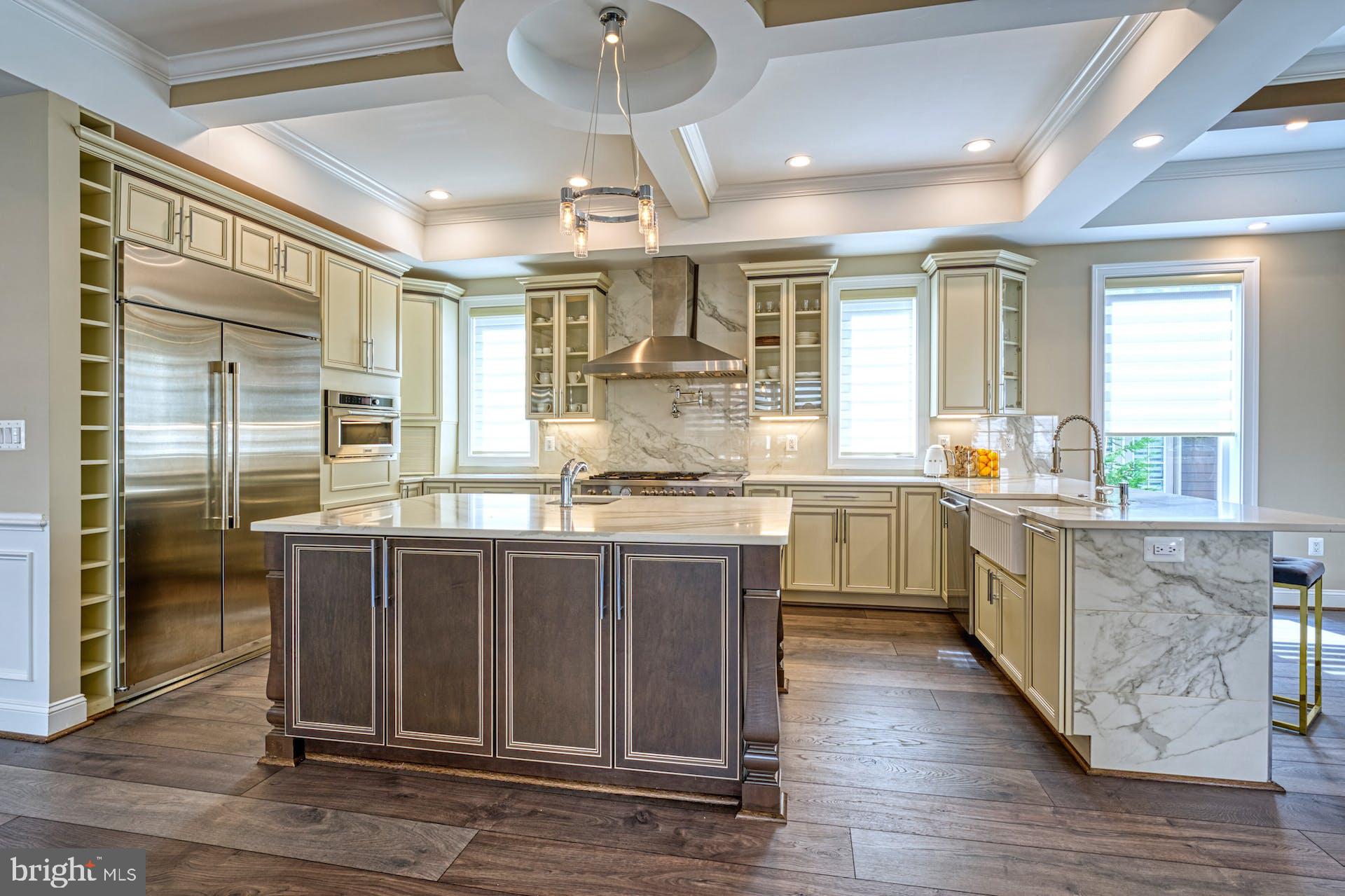 1600 GREAT FALLS STREET