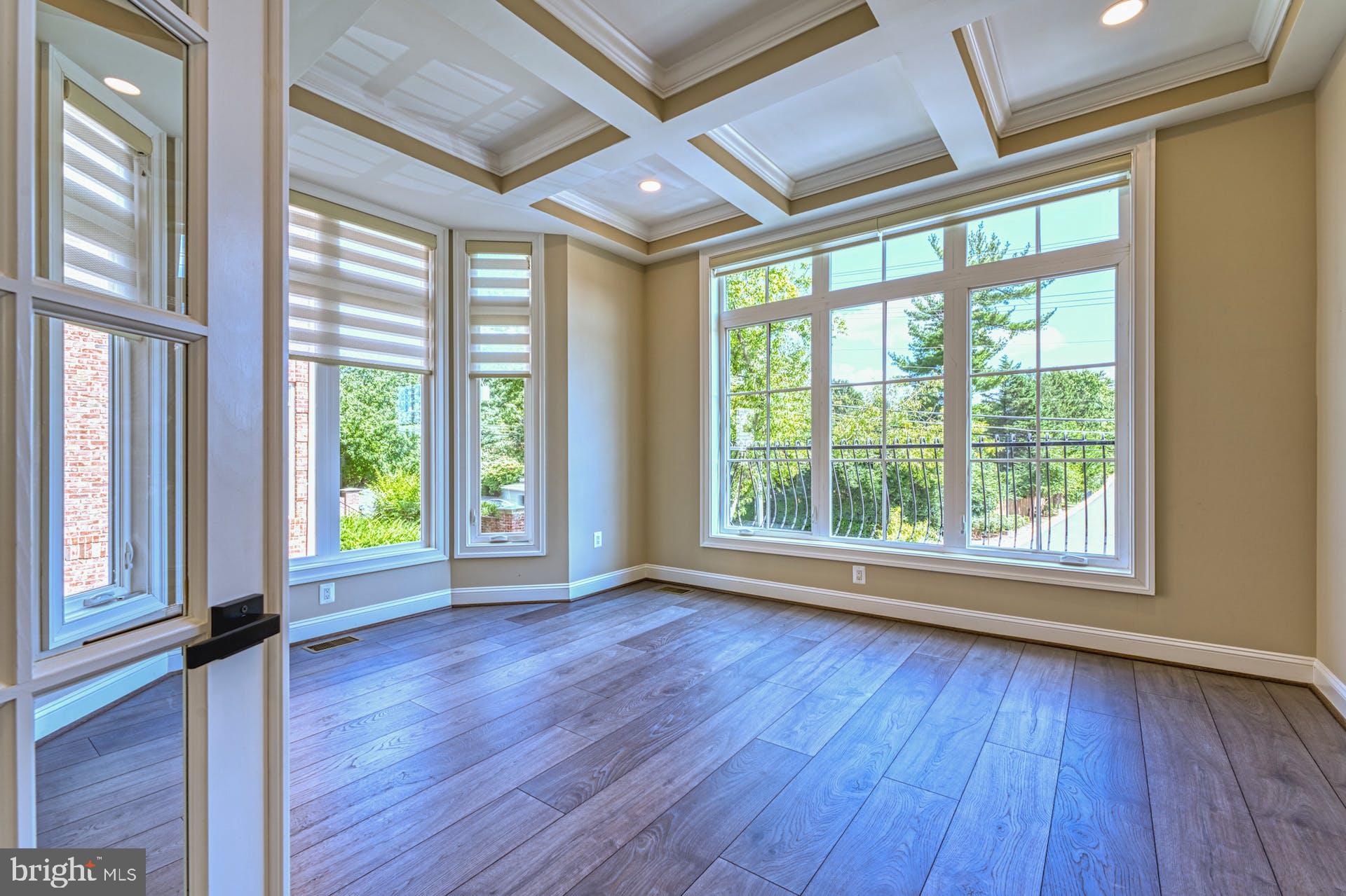 1600 GREAT FALLS STREET