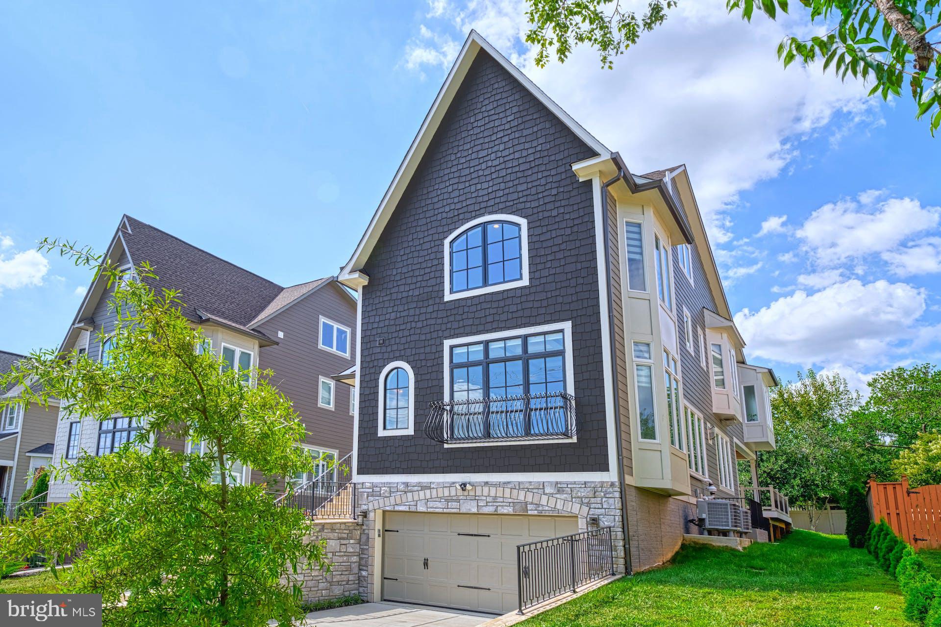 1600 GREAT FALLS STREET